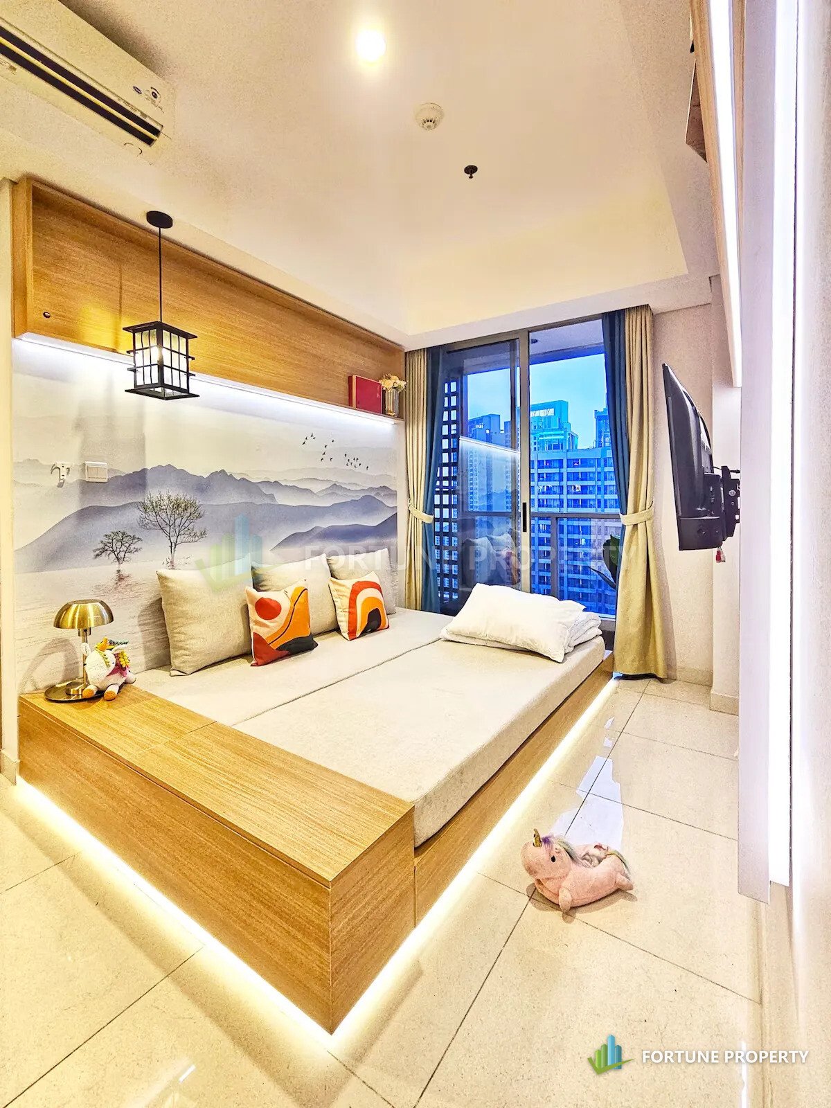 Sewa Tahunan 2BR Full Furnished di Taman Anggrek Residences – Taman Anggrek Residences