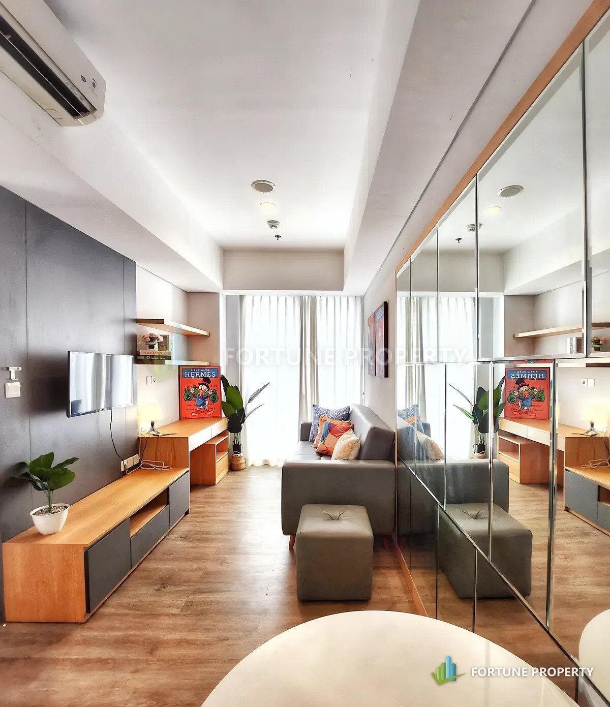 Sewa Tipe 2BR 50 m² Taman Anggrek Residences, Jakarta Barat – Taman Anggrek Residences